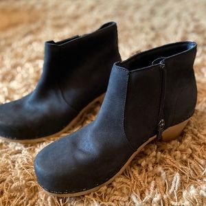 Dansko Maria boots. Size 38. Black